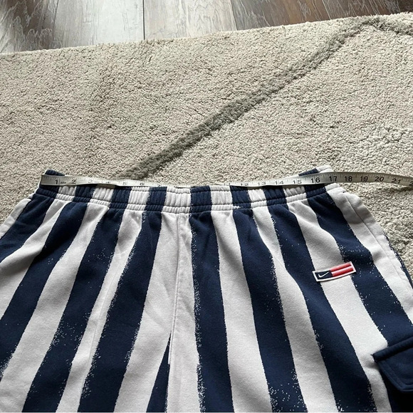 Nike club shorts white blue navy stripe stretchy waist XL - Picture 6 of 9
